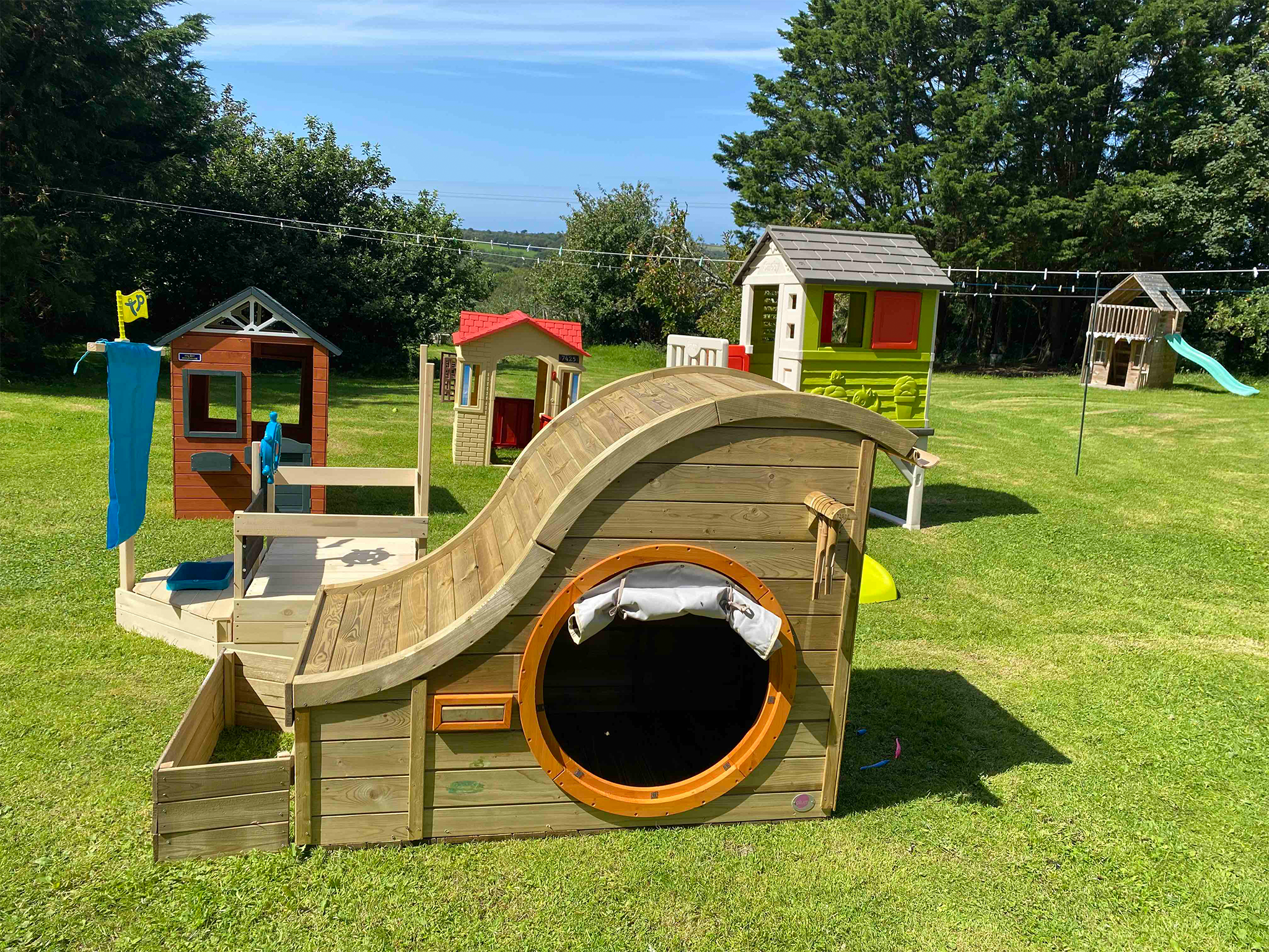 Outdoor play things online